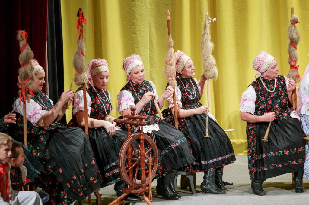 Folklórny súbor Praslica Kozárovce