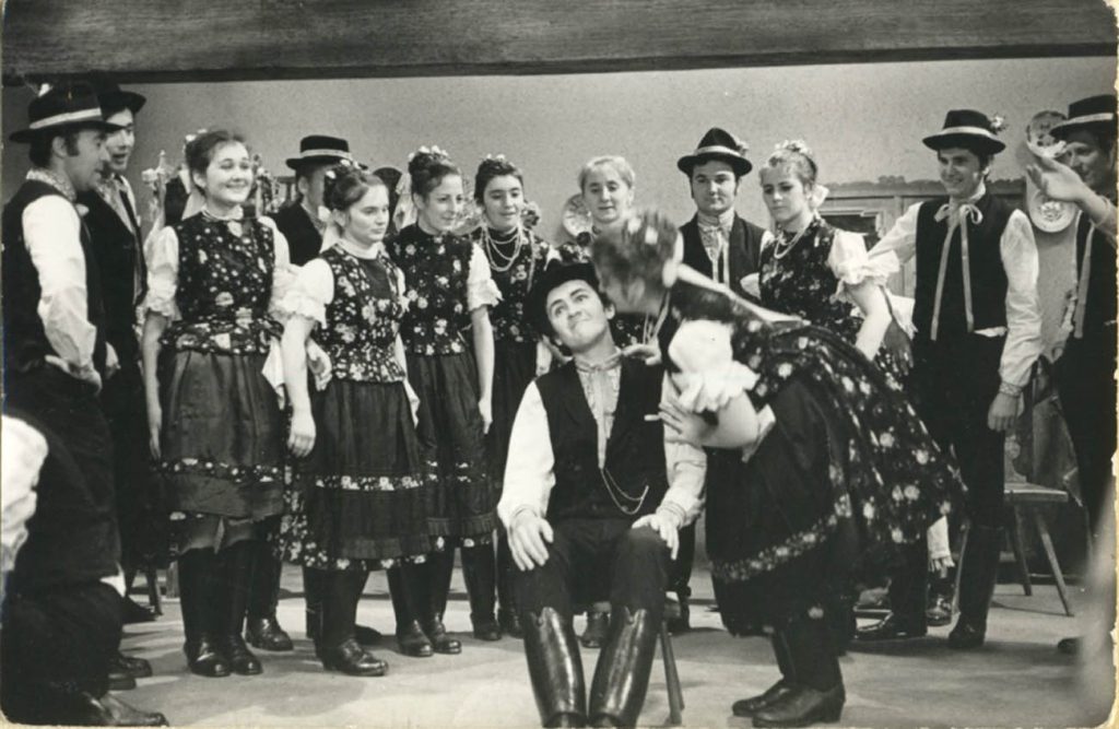 Folklórny súbor Praslica Kozárovce v rokoch 1965 - 1995